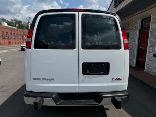 2023 GMC Savana 2500 Work Van