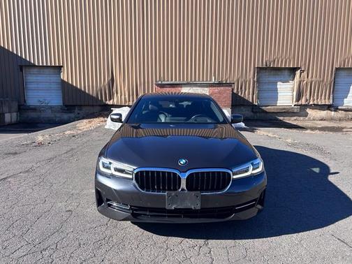 Dark Graphite Metallic 2023 BMW 530 i xDrive