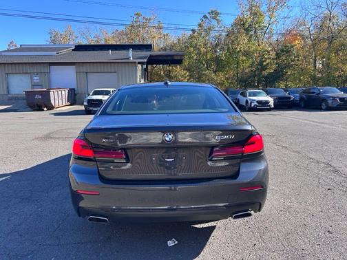 Dark Graphite Metallic 2023 BMW 530 i xDrive