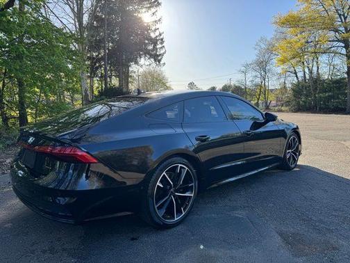 Mythos Black Metallic 2022 Audi A7 55 Premium