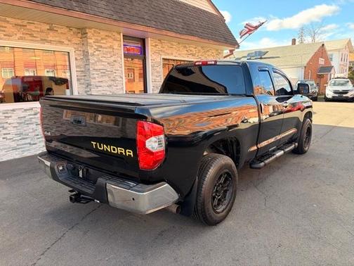 2017 Toyota Tundra SR