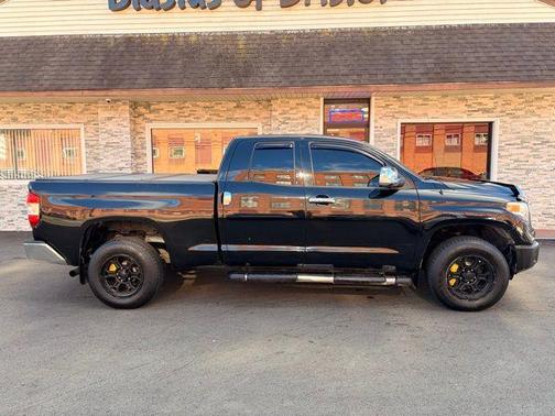 2017 Toyota Tundra SR