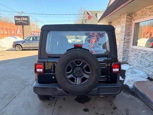 2023 Jeep Wrangler Sport