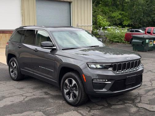 Baltic Gray Metallic Clearcoat 2024 Jeep Grand Cherokee 4xe Base