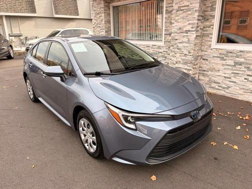 2023 Toyota Corolla Hybrid LE