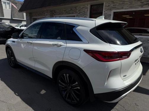 2022 INFINITI QX50 Luxe