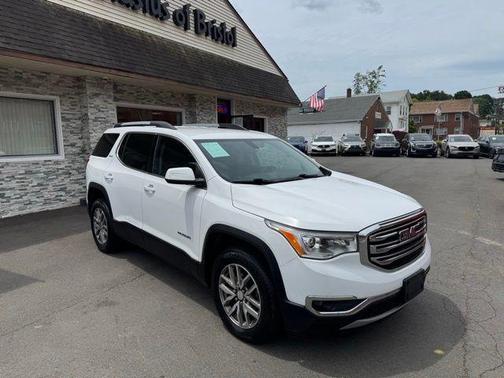 Summit White 2018 GMC Acadia SLE-2