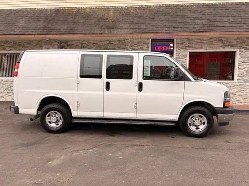 2022 Chevrolet Express 2500 Work Van