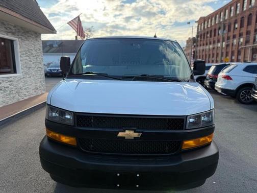2022 Chevrolet Express 2500 Work Van