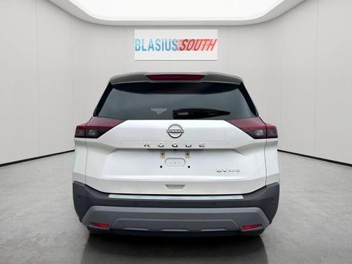 White 2023 Nissan Rogue SV