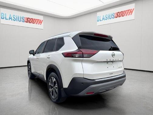 White 2023 Nissan Rogue SV
