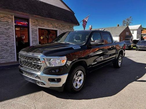 Diamond Black 2024 RAM 1500 Big Horn/Lone Star