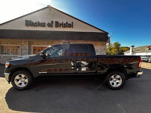 Diamond Black 2024 RAM 1500 Big Horn/Lone Star