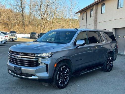 Gray 2022 Chevrolet Suburban LT