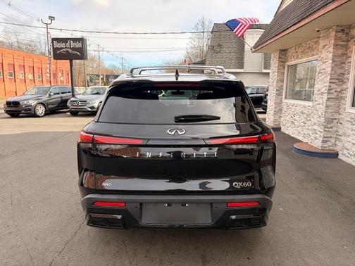 2024 INFINITI QX60 Luxe
