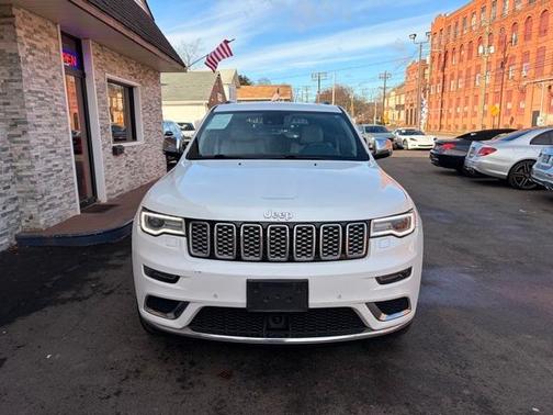 2018 Jeep Grand Cherokee Summit