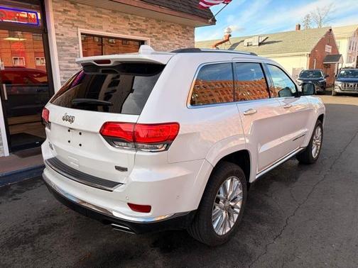 2018 Jeep Grand Cherokee Summit