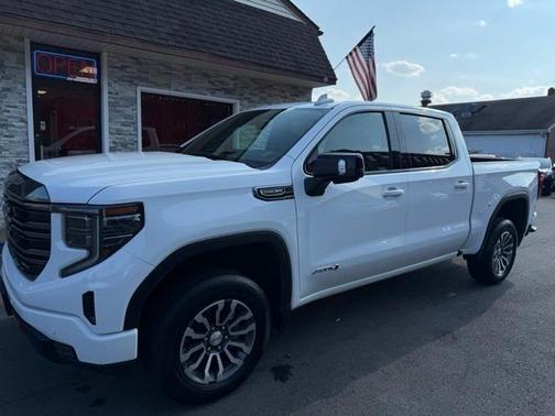 2023 GMC Sierra 1500 AT4