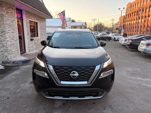 2022 Nissan Rogue SL