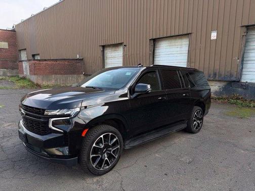 Black 2024 Chevrolet Suburban RST