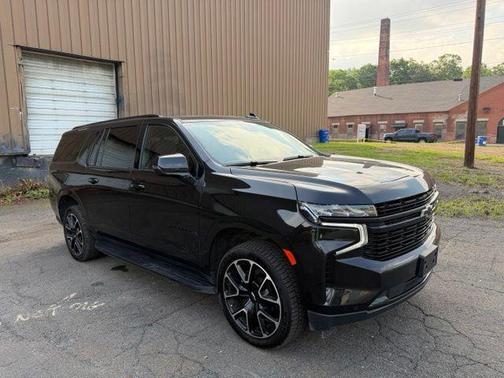 Black 2024 Chevrolet Suburban RST