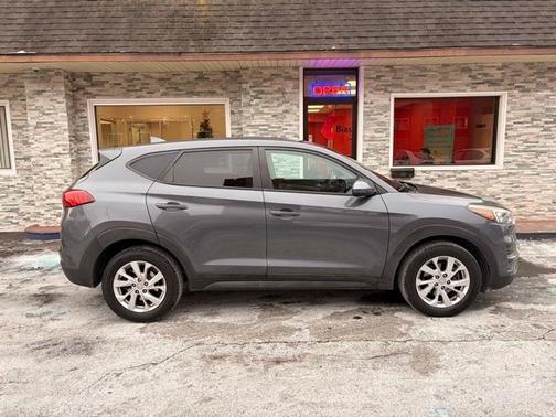 2019 Hyundai TUCSON SE