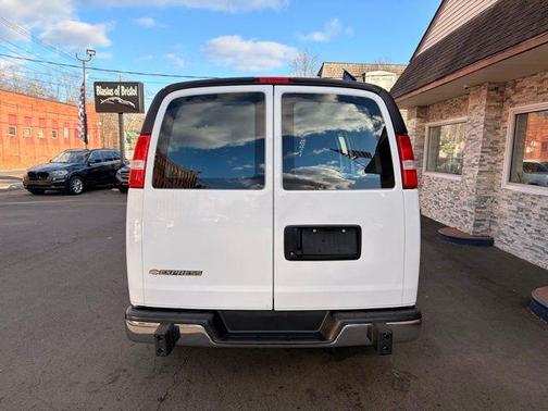 2024 Chevrolet Express 2500 Work Van