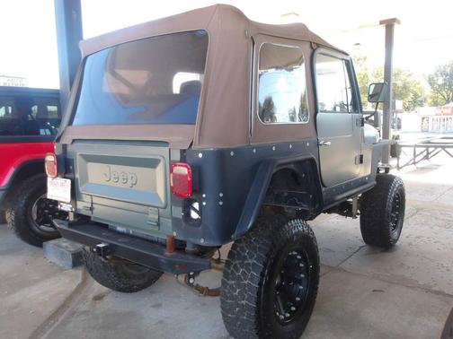 1981 Jeep CJ-7 Base 2dr 4WD SUV