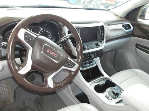 2021 GMC Acadia FWD SLT