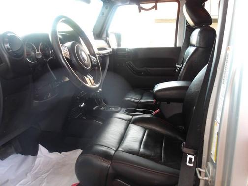 2012 Jeep Wrangler Unlimited Altitude