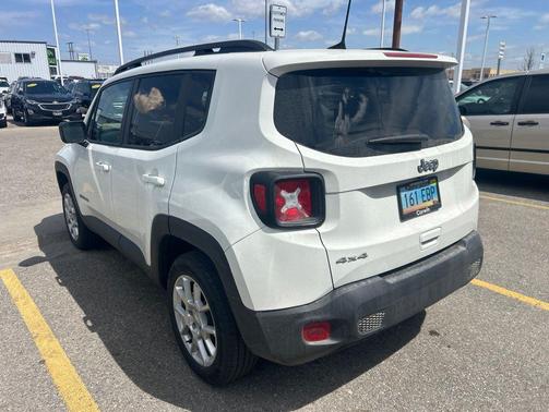 Alpine White Clearcoat 2023 Jeep Renegade Latitude