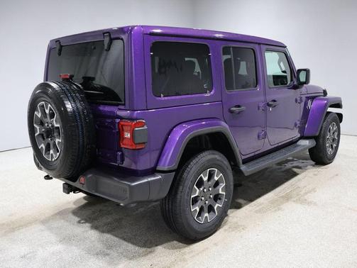 2026 Jeep Wrangler 4-Door Sahara 4x4