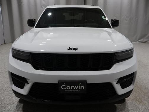 2022 Jeep Grand Cherokee Altitude