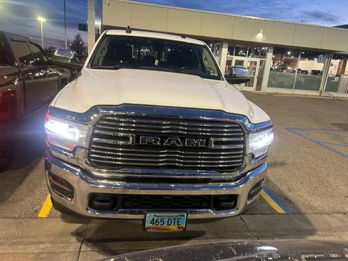 2022 RAM 2500 Laramie Crew Cab 4x4 6'4' Box