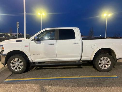 2022 RAM 2500 Laramie Crew Cab 4x4 6'4' Box