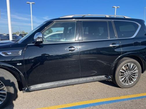 2019 INFINITI QX80 Luxe