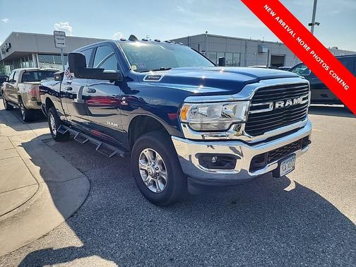 2021 RAM 3500 Big Horn Mega Cab 4x4 6'4' Box