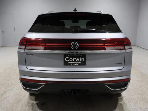2025 Volkswagen Atlas Cross Sport 2.0T SE w/Technology 4MOTION