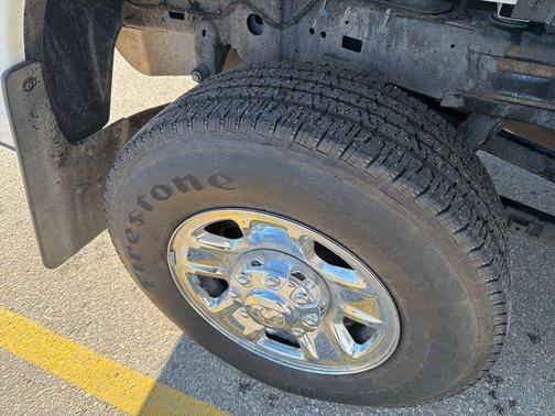 Bright White Clearcoat 2024 RAM 2500 Tradesman Crew Cab 4x4 6'4' Box