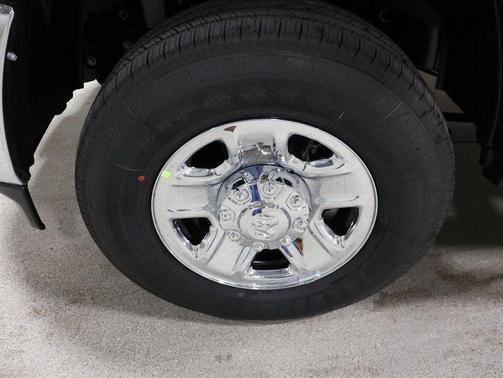 2026 RAM 2500 Tradesman Crew Cab 4x4 8' Box