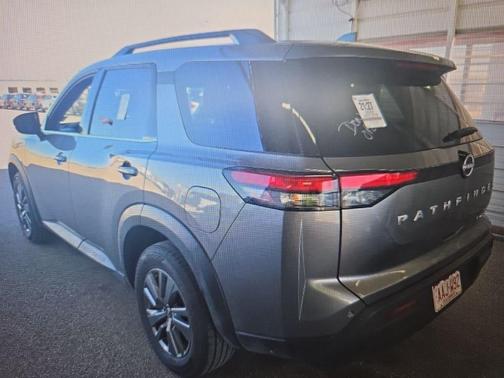 2024 Nissan Pathfinder SV 4WD