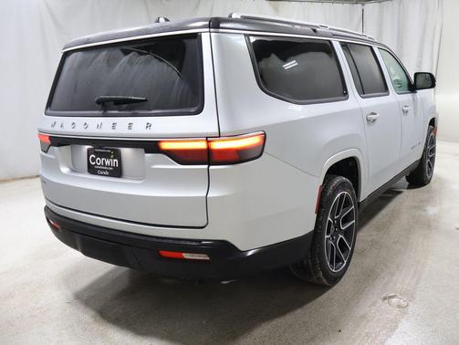 2025 Jeep Wagoneer L Super 4x4