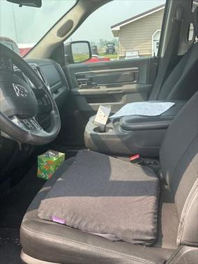 2019 RAM 1500 SLT