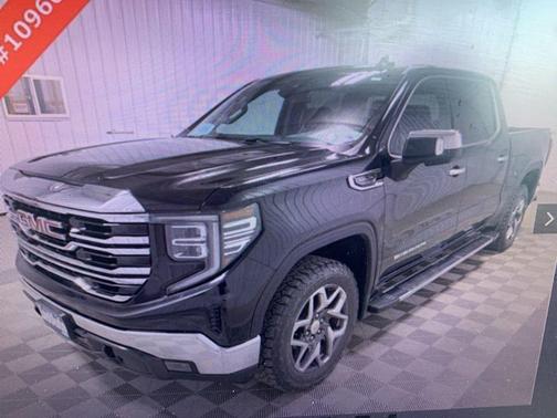 Onyx Black 2023 GMC Sierra 1500 SLT