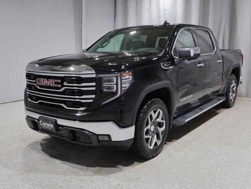 Onyx Black 2023 GMC Sierra 1500 SLT