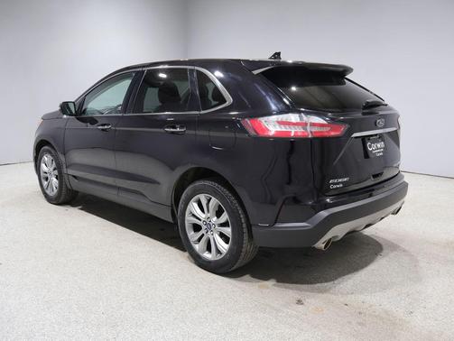 AGATE BLACK METALLIC 2019 Ford Edge Titanium