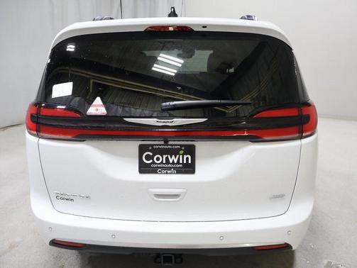 2026 Chrysler Pacifica L