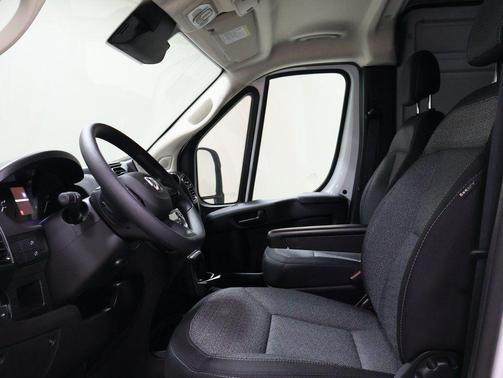 2026 RAM ProMaster 2500 Tradesman