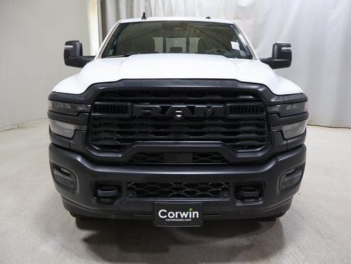 2025 RAM 3500 Tradesman Crew Cab 4x4 6'4' Box