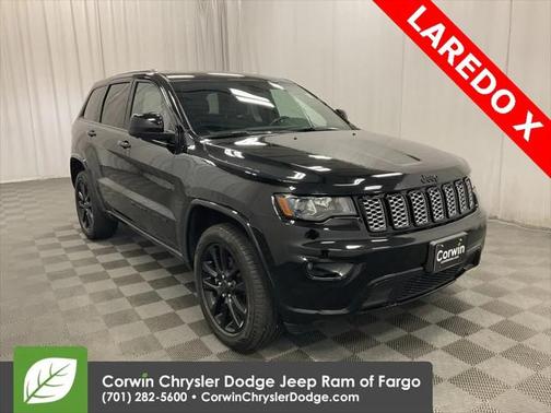 2022 Jeep Grand Cherokee Laredo